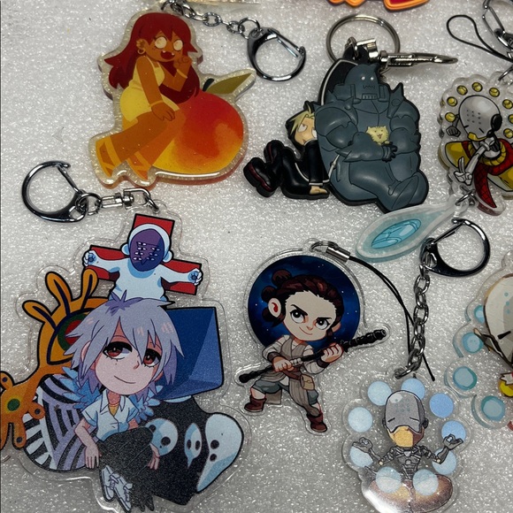 Keychains Charm Lot - Picture 3 of 6